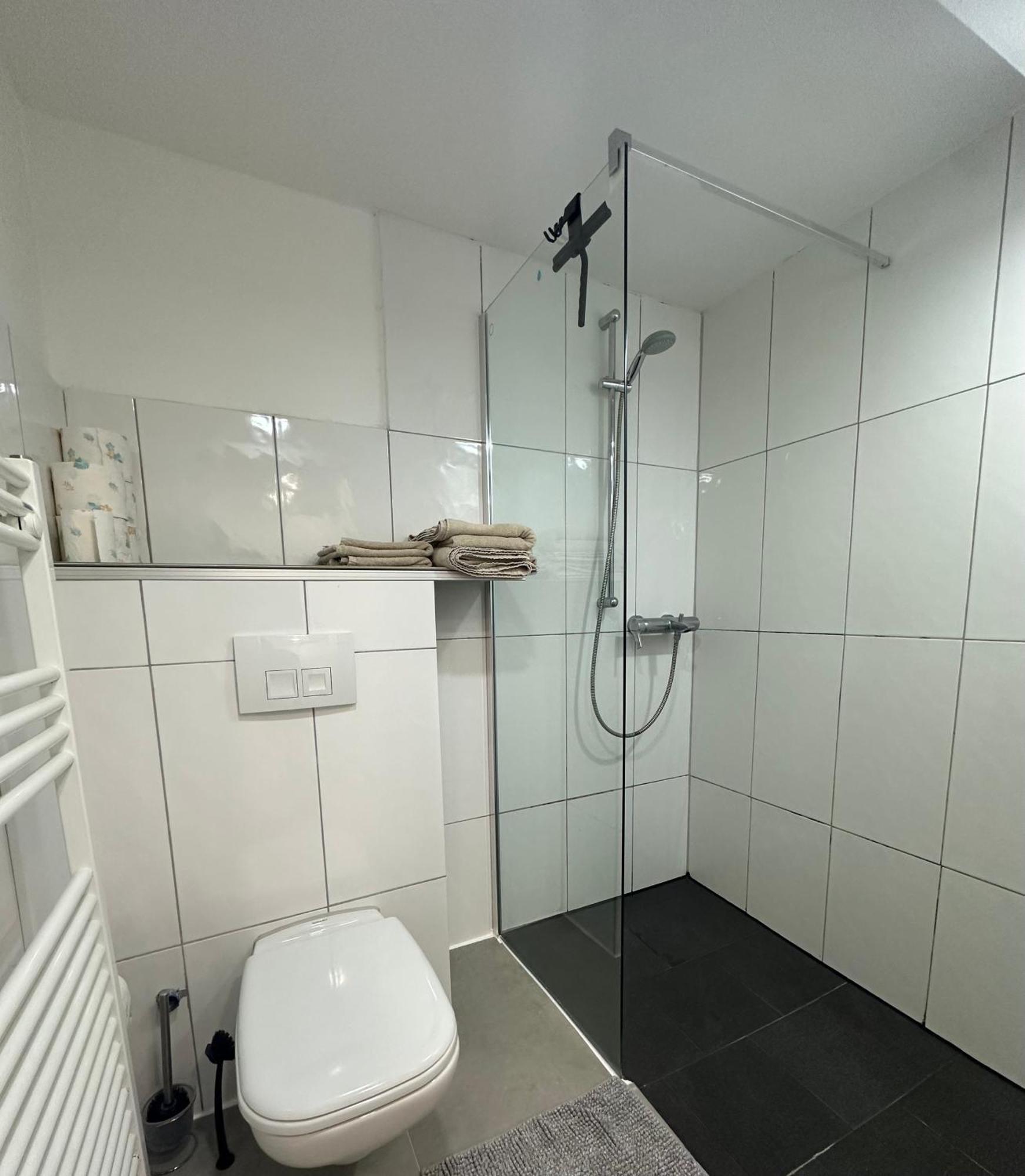 Charmante 2 Zimmer Souterrain Hannover Exterior foto
